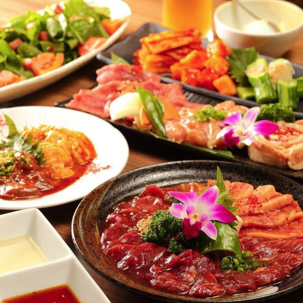 コース料理も取り揃えております。